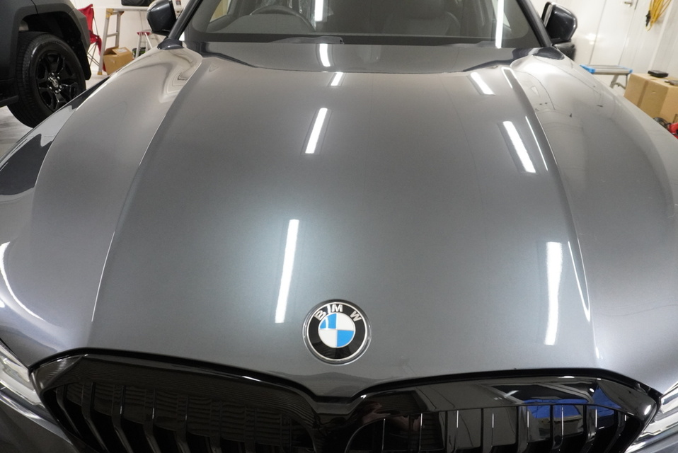 施工後　BMW320（グレー）　ボンネット