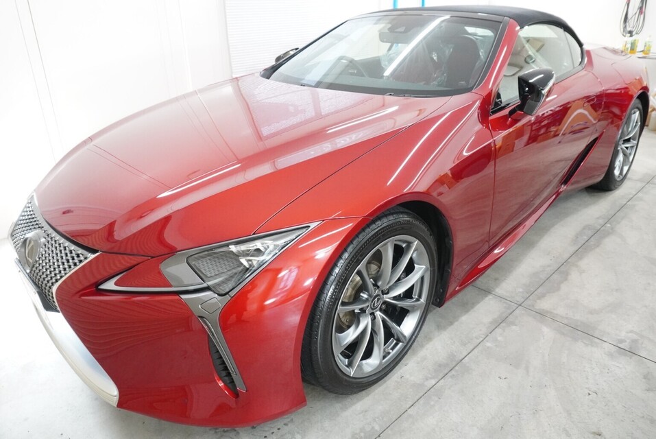 施工後　レクサスLC500（レッド）　　車全体