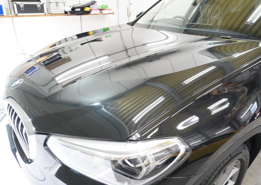 施工後　BMWX3(ブラック）　フロントアップ