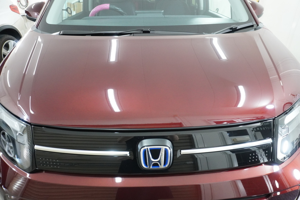 施工後　ホンダ　フリード（エンジ）　フロント
