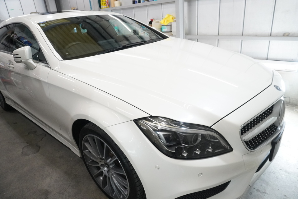 施工後　メルセデスベンツCLS（ホワイト）　車全体