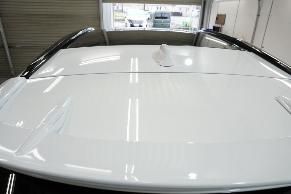 施工後　レクサス　RX（ホワイト）　ルーフ面