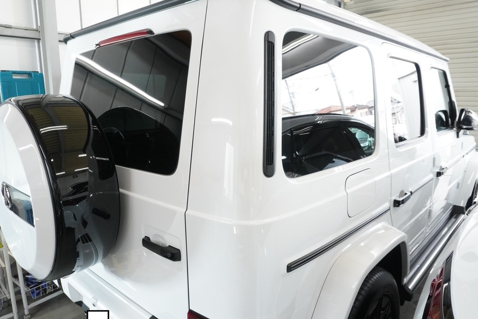 施工後　メルセデスベンツG450d（ホワイト）　リアサイド
