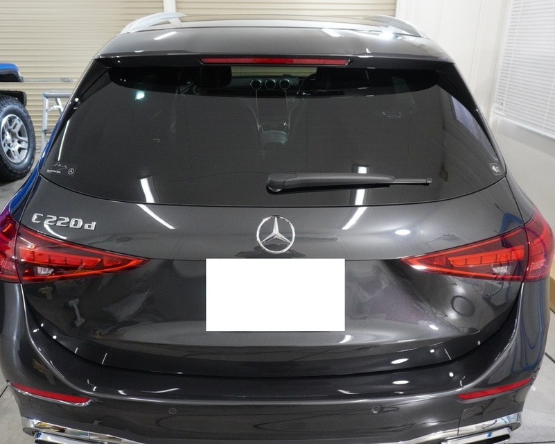 施工後　メルセデスベンツC220（ブラック）　リア