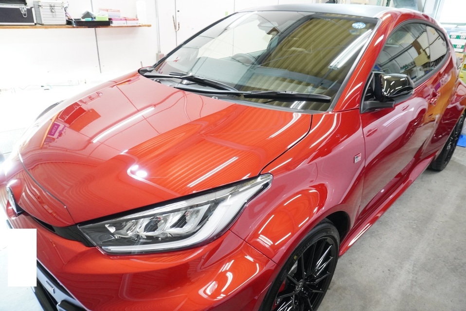 施工後　トヨタ　GRヤリス（レッド）　車全体